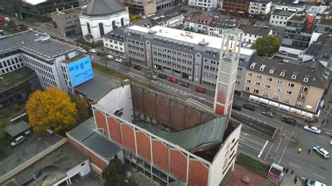 Nach Einsturz provisorisches Dach für Kirche in Kassel hessenschau