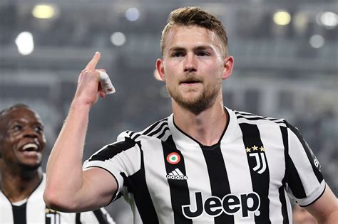 Bayern Monaco Prima Offerta Per De Ligt La Risposta Della Juventus