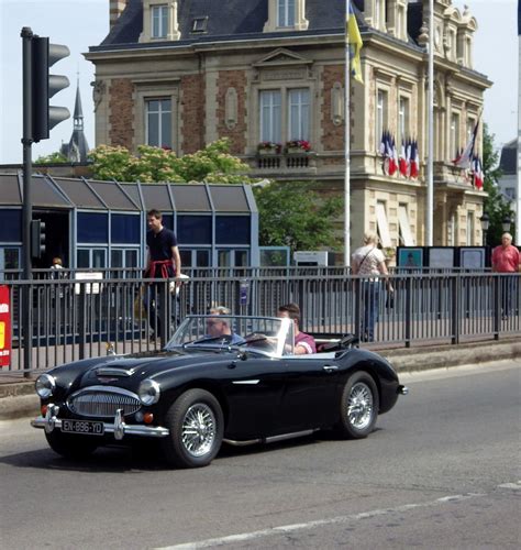 Another Austin Healey 3000 1959 1967 Driving Past The Ci Flickr