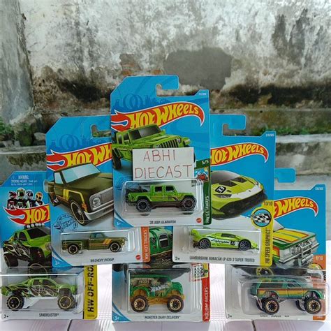 JEEP HOT WHEELS Hijau Hotwheels 噴砂機綠色雪佛蘭西裝外套 4x4 綠色壓鑄風火輪蘭博基尼 蝦皮購物