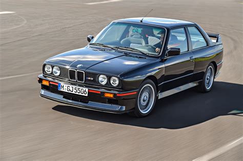 bmw  holds  motorbiscuit