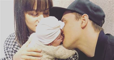 Alizée Grégoire Lyonnet et leur fille Maggy sur Instagram Le 1er