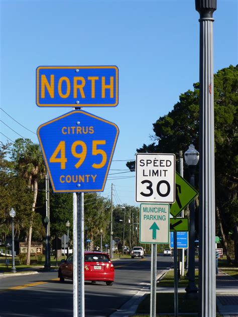 Lots Of Signs Florida Signs Wellness Design Highway Signs