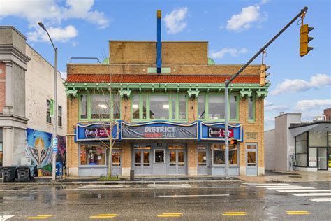 Norwalks Wall Street Theater Is Now The District Music Hall