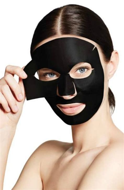 The 11 Best Charcoal Facial Masks Com Imagens