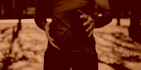 Steph Curry Nude Photos Leaked On Twitter Warriors Deny It S Him YourTango