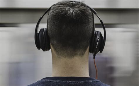 Pérdida Auditiva Cómo Prevenirla Por El Mal Uso De Auriculares