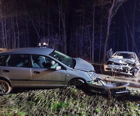 PILNE Groźny wypadek w Rudzie Są osoby poszkodowane droga jest