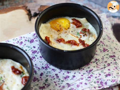 Oeufs Cocotte Chèvre Et Tomates Séchées Au Air Fryer Recette Ptitchef