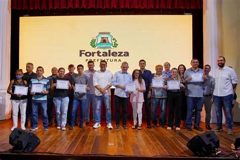 Capacitação Sarto entrega 2 mil certificados do Programa Fortaleza