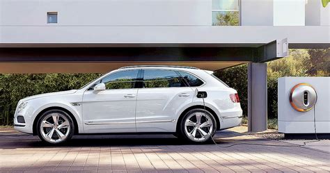 Bentley Bentayga Hybrid Gets Lower MPG Than Non-Hybrid