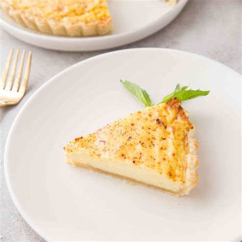 Classic English Egg Custard Tart Recipe