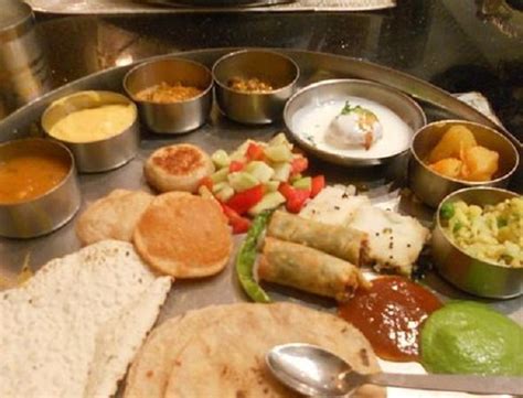 13 Places In Delhi To Head To For A Scrumptious Sunday Brunch