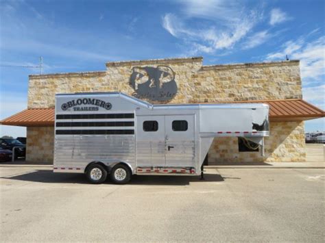 2022 Bloomer Trailers 4 Horse Gooseneck Trailer