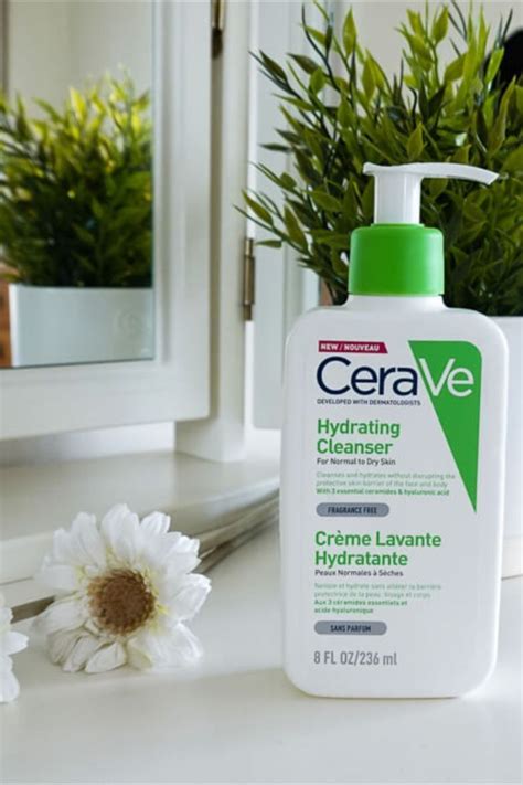 Cerave Hydrating Cleanser With Hyaluronic Acid And Essential