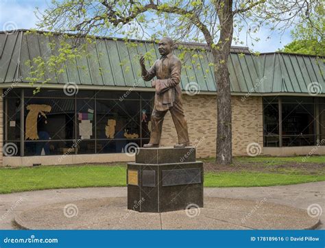 Doctor Martin Luther King Jr. Bronze Statue at the Martin Luther King ...