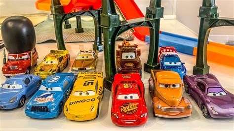 Looking For Lightning McQueen Cars Lightning McQueen Finn McMissile