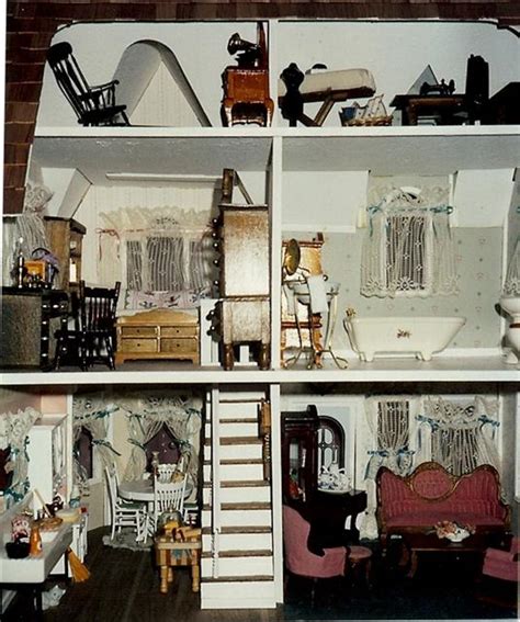 Newberg Nanas Dollhouses And Miniatures