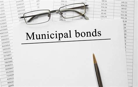 SHOULD YOU INVEST IN TAX-FREE MUNICIPAL BONDS? Taxgoddess.com
