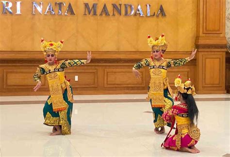 Lomba Tari Antar Sanggar Se Badung Meriahkan Festival Seni Budaya