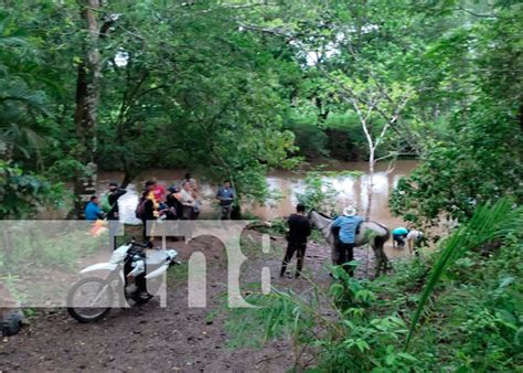 Hombre Desaparece Al Ser Arrastrado Por Las Corrientes De Un R O En