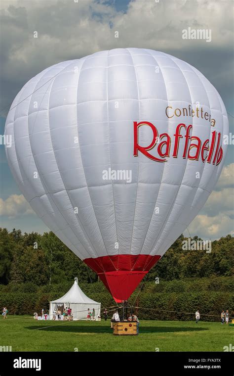 Allein ballon Fotos und Bildmaterial in hoher Auflösung Alamy