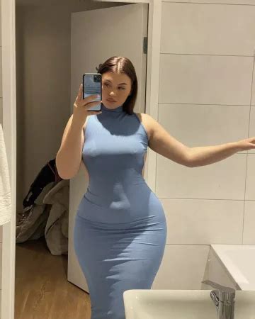 Valeria Vendetta Age Hot Photos Measurements Net Worth Instagram Height Wiki Biography More