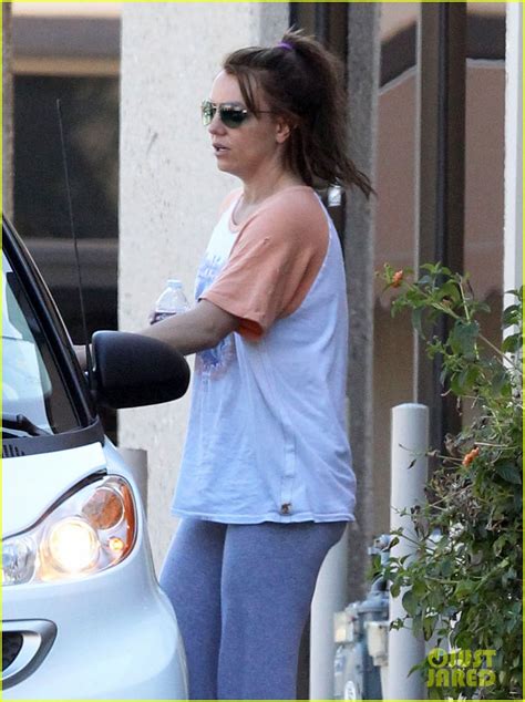 Britney Spears Brunette At The Dance Studio Photo Britney Spears Photos Just