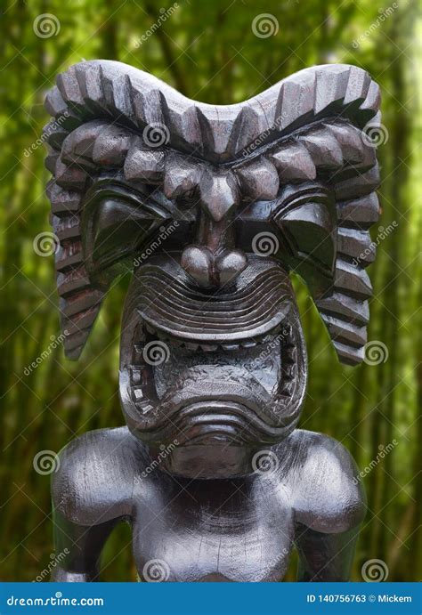 Tiki Statue in Topical Jungle Stock Image - Image of islands, honaunau ...