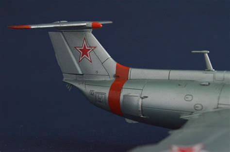 Л-29 Дельфин — Каропка.ру — стендовые модели, военная миниатюра