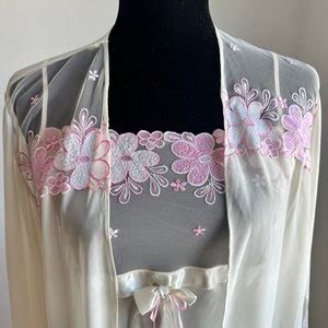Vintage Cream Nightgown Sheer Lace Robe Set Vintage Peignoir Set Bridal Lingerie Set With Pink