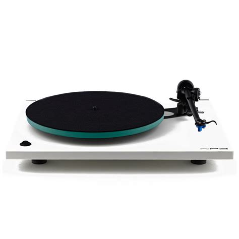 Rega RP3 - виниловый проигрыватель | Купить в магазине Аудиомания
