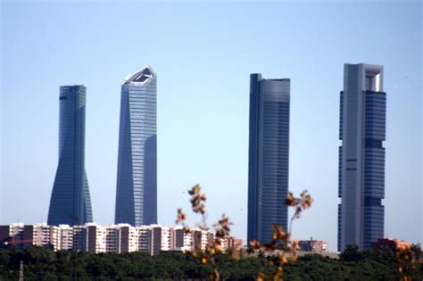 Diario Fotografico Vista De Las Cuatro Torres Desde La Autopista