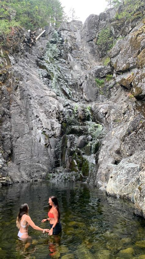 Madison Clysdale | Hot springs are on my bucket list this winter ⚠️