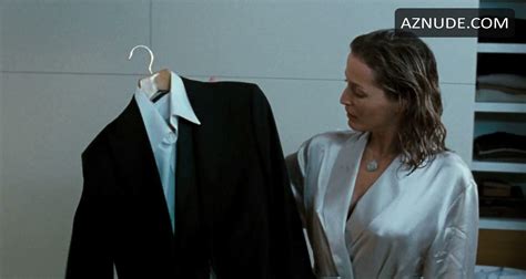 GILLIAN ANDERSON Nude AZNude