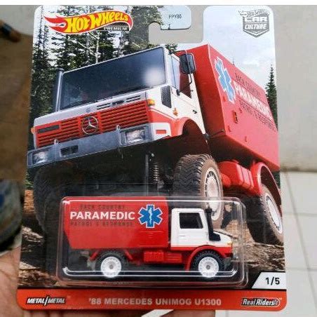 Jual HOT WHEELS PREMIUM 88 MERCEDES UNIMOG U1300 PARAMEDIC FULL BESI BAN KARET Shopee Indonesia