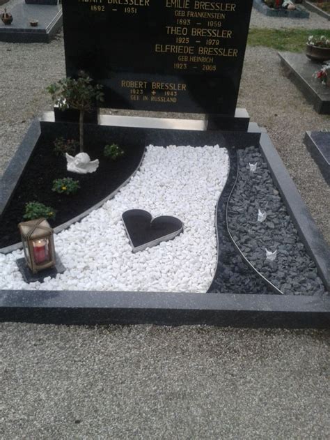 The 25+ best Grave decorations ideas on Pinterest | Cemetery ...