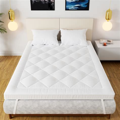 Surmatelas Confort 140 x 190 cm Respirant en Microfibre Antidérapant