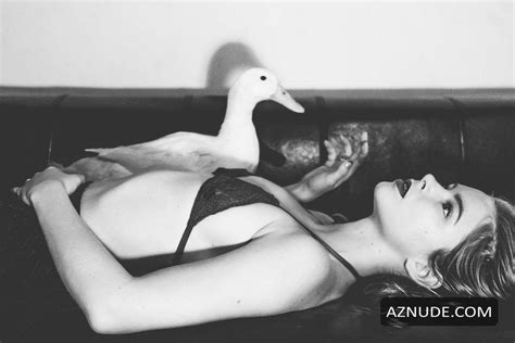 SARAH TANSY Nude AZNude