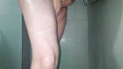 Une Comtesse Noire Se Rince La Chatte Sous La Douche Milf Allemande Bbw Xhamster