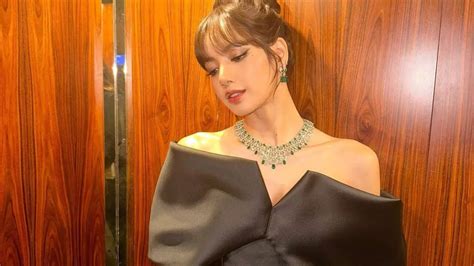 Blackpink S Lisa Soars The Mercury In Hot Bodycon Looks Korean Times Now