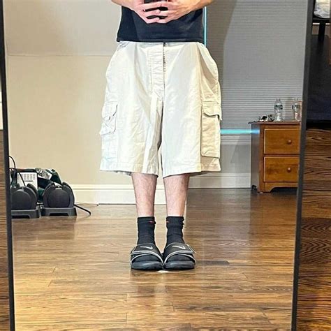 Vintage 2000s Baggy Wide Leg Cream Ae Cargo Shorts Gem