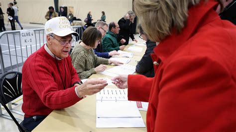 Te Explicamos En Una Gráfica Qué Se Adjudica En El Caucus De Iowa Shows Noticiero Univision