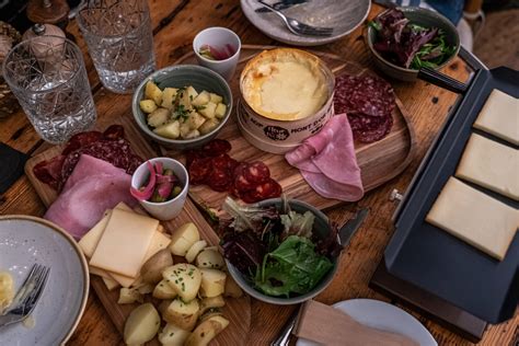 Donde Comer Fondue En Par S Disfruta De La Gastronom A Alpina Gudmornin