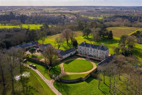 Domaine Du Ch Teau De Rochefort