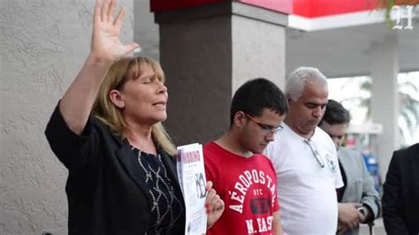 Doral Vigil For Missing Mother Daughter Miami Herald