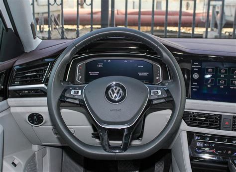 Volkswagen Sagitar Interior Photos Of