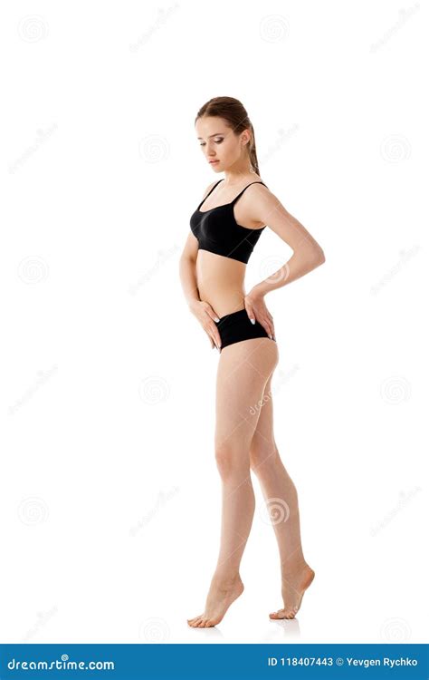 Femme Avec Le Corps Sportif Parfait Dans La Lingerie Noire Image Stock