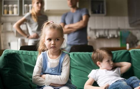 Jalousie entre frère et sœur causes et bienfaits de cette rivalité