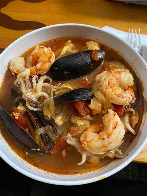 Classic Cioppino